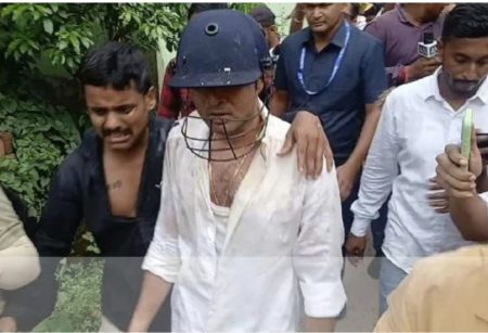 জনরোষের মুখে পড়লেন তৃণমূল কংগ্রেসের সর্বভারতীয় সাধারণ সম্পাদক অভিষেক বন্দ্যোপাধ্যায়
