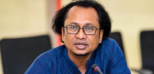 প্রধানমন্ত্রীর তথ্য উপদেষ্টাকে দিল্লিতে প্রবেশে বাধা