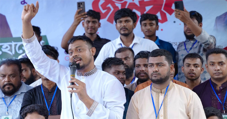 শেখ হাসিনার জন্য দেশে হাজার হাজার ফাঁসির মঞ্চ প্রস্তুত : নাসীরুদ্দীন পাটওয়ারী
