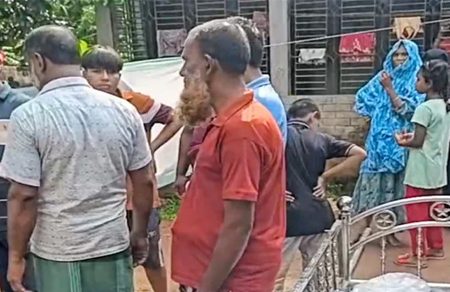 কাপাসিয়ায় অটোরিকশা চালক খুন, ছেলের মৃত্যুর খবর শুনে মায়েরও মৃত্যু