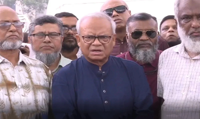 সরকারকে ব্যর্থ করতে দেশের বিরুদ্ধে একটি দল ষড়যন্ত্র করছে: রিজভী