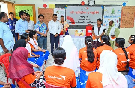 রাজশাহীতে মা-কিশোরীদের স্বাস্থ্য সুরক্ষায় ১০ বুট ক্যাম্প, অংশ নিলেন ২৫০ জন