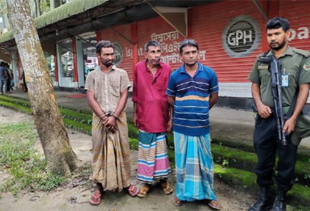 গাইবান্ধায় গাঁজাসহ আটক তিনজনের জেল-জরিমানা