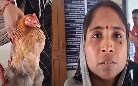 ভাসুরের লাঠির আঘাতে মুরগি আহত, বিচার চাইতে থানায় গৃহবধূ