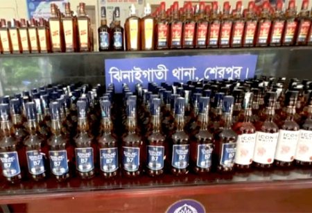 ঝিনাইগাতি সীমান্তে ১৬ লাখ টাকার ভারতীয় মদ জব্দ