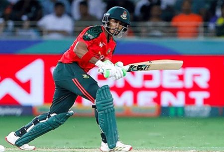 আইসিসির মাসসেরা ক্রিকেটারের দৌড়ে তানজিদ