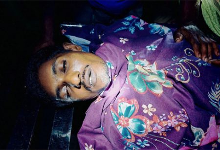 বিষধর সাপকে প্রশিক্ষণ দিতে গিয়ে দংশনে সাপুড়ের মৃত্যু