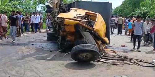 গোপালগঞ্জে বাস-ট্রাকের মুখোমুখি সংঘর্ষ, নারীসহ নিহত ৩