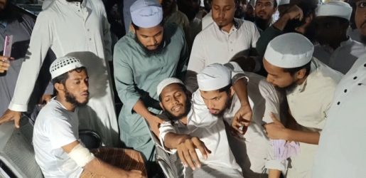 উচ্চস্বরে গান বাজানো নিয়ে ব্রাহ্মণবাড়িয়ায় পুলিশ-মাদ্রাসাছাত্র সংঘর্ষ, আহত ৩০