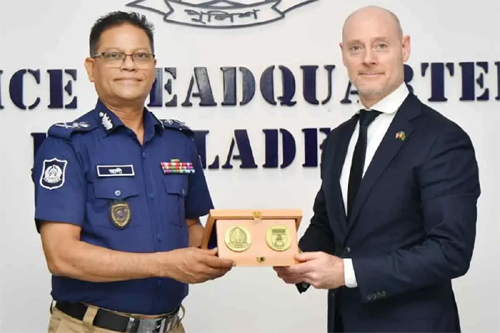 গুজব প্রতিরোধে এফবিআইয়ের সহযোগিতা চাইলেন আইজিপি