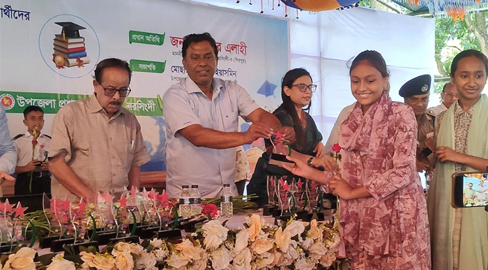 আজকের শিক্ষার্থীরাই আগামীতে দেশের নেতৃত্ব দেবে: মনজুর এলাহী