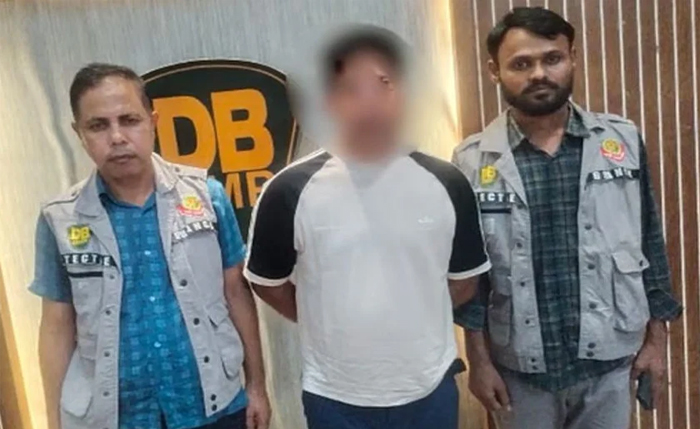 ওমানে পালানোর পথে বড় সাজ্জাদের ফুফাতো ভাই আটক