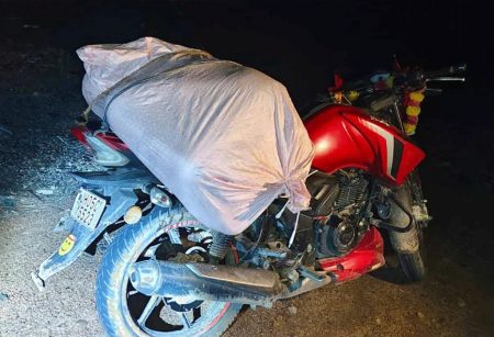 প্রেমিকাকে গলা কেটে হত্যা, বস্তায় ভরে পাহাড়ে ফেলার পথে রক্তের ফোঁটায় ধরা যুবক