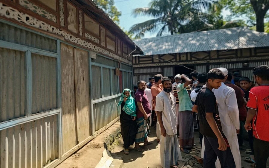 কুমিল্লায় যুবকের দা’র কোপে মা-ভাতিজি নিহত, গুরুতর আহত ভাবি; আটক ঘাতক