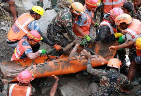 নেপালে ভয়াবহ বন্যা-ভূমিধস: সুড়ঙ্গের ‘এয়ার পকেটে’ ৯ দিন বেঁচে ছিলেন দুই জলবিদ্যুৎকর্মী