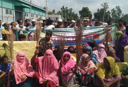 গাইবান্ধায় মাদকবিরোধী মানববন্ধন ও সড়ক অবরোধ