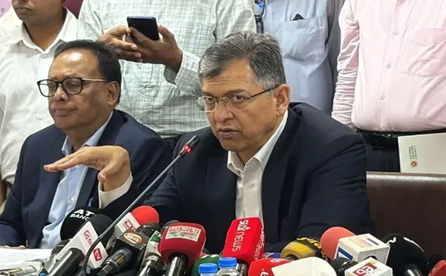 সাংবাদিকদের বিরুদ্ধে সাইবার আইনের অপপ্রয়োগ চাই না: স্বরাষ্ট্রমন্ত্রী