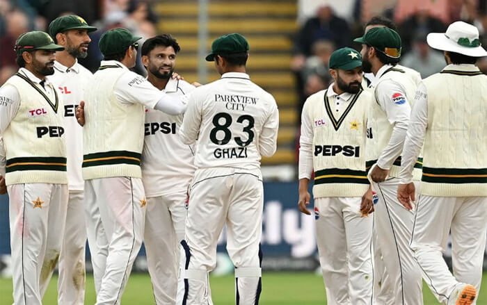 হোয়াইটওয়াশের ধাক্কায় ইতিহাসের সর্বনিম্ন র্যাঙ্কিংয়ে পাকিস্তান