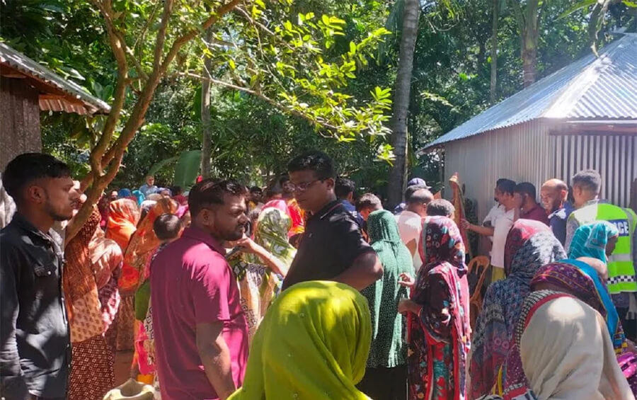 টিকটকে পরিচয়, প্রেম থেকে বিয়ের দাবি; পরিবারের আপত্তিতে প্রাণ গেল স্কুলছাত্র ও গৃহবধূর