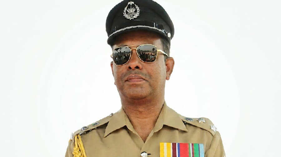 ডিআইজি পরিচয়ে ভিআইপি লাউঞ্জ ব্যবহার, চাকরি হারালেন অতিরিক্ত ডিআইজি টুটুল চক্রবর্তী