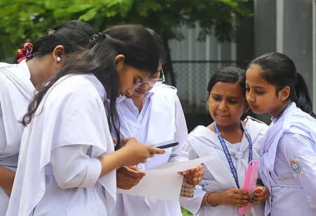 শনিবার এইচএসসির ফল প্রকাশ, অনলাইনে ও এসএমএসে জানবেন যেভাবে