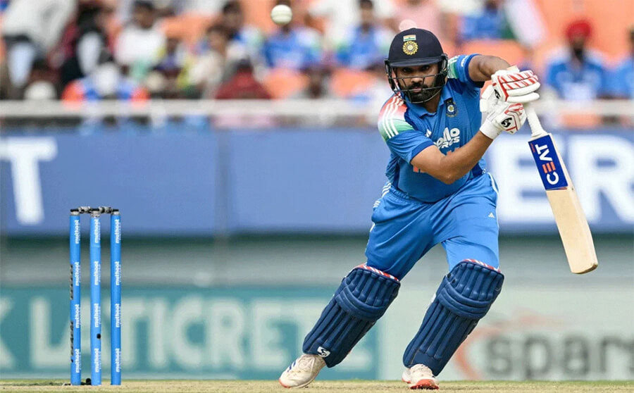 ওয়ানডেতে দ্রুত ১০ হাজার রানের মাইলফলকে রোহিত, ভাঙলেন টেন্ডুলকারের রেকর্ড
